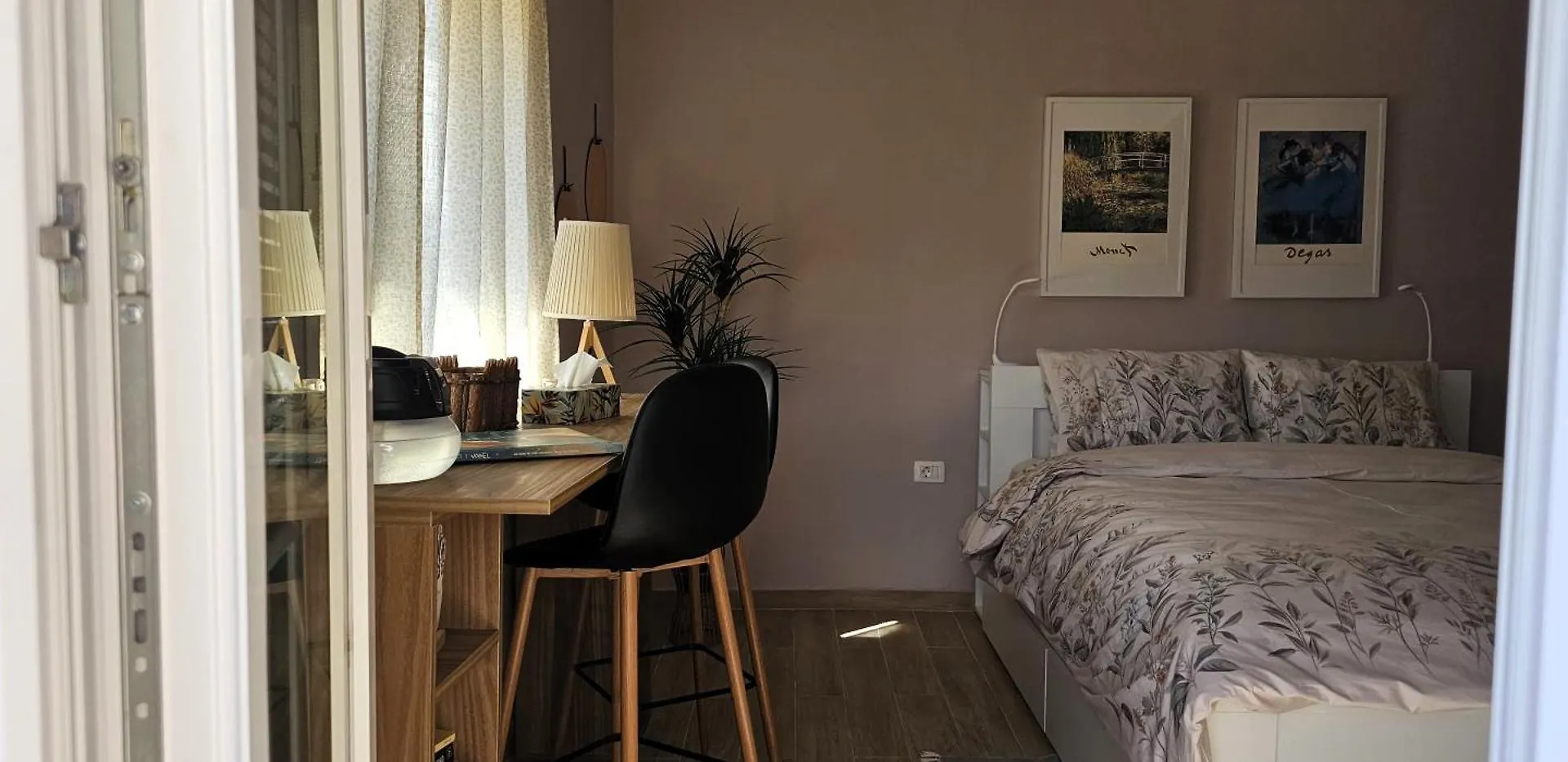Nuci'S Place 3, Cozy 1 Bedroom Apartment With Balcony Near Bllok Tirana Albania