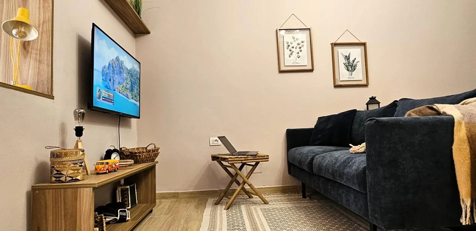 Nuci'S Place 3, Cozy 1 Bedroom Apartment With Balcony Near Bllok Tirana