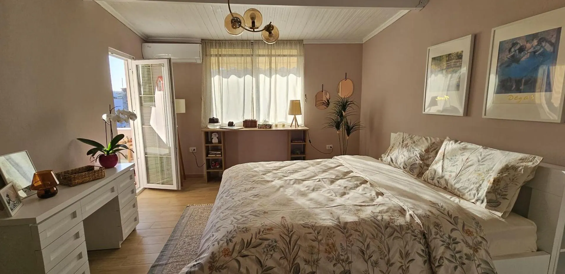 Nuci'S Place 3, Cozy 1 Bedroom Apartment With Balcony Near Bllok Tirana